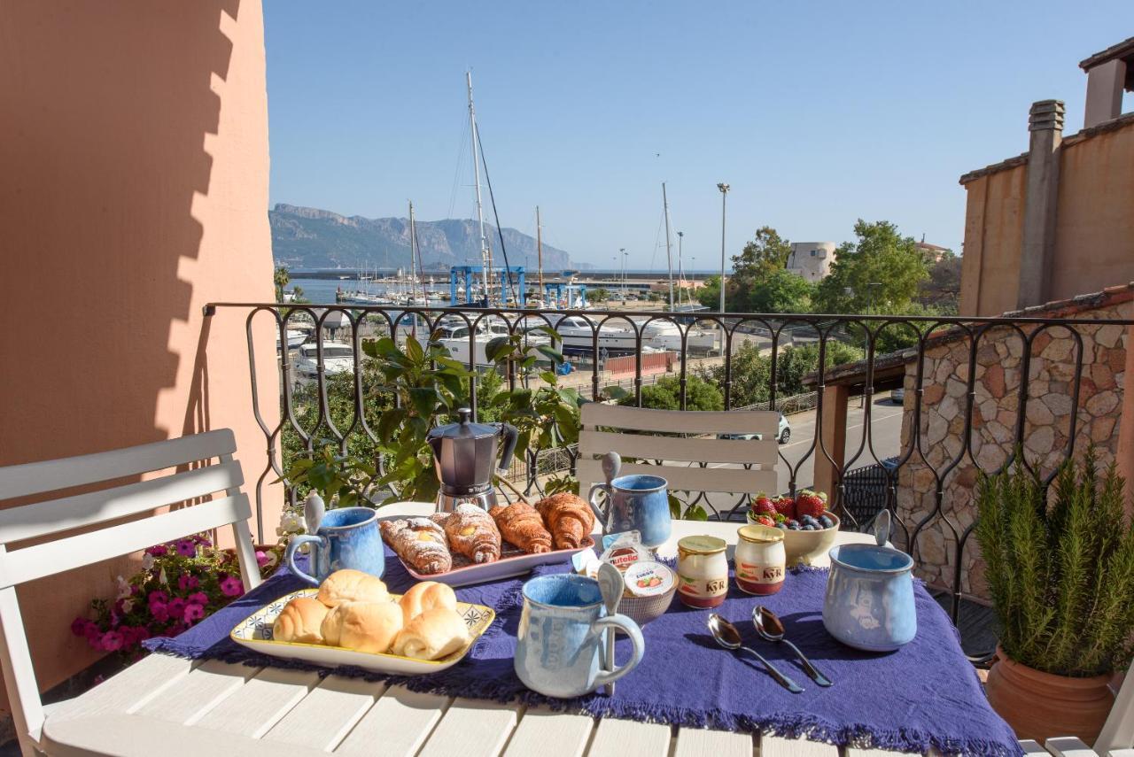 Apartmán Loft Lungomare Vista Mare E Monti Àrbatax Exteriér fotografie